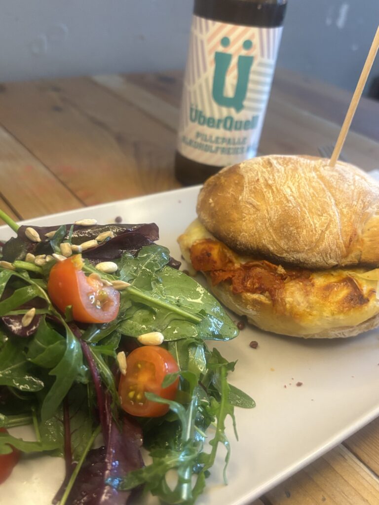 Käse-Kimchi mit Salat